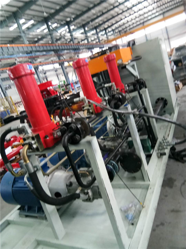 吊機(jī)調(diào)試臺集中供油系